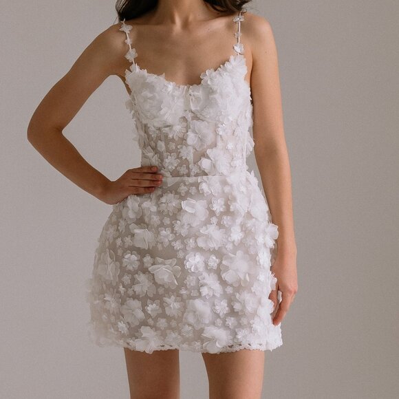 3D Floral Applique Bridal Dress Reception Dress - Picture 1 of 4